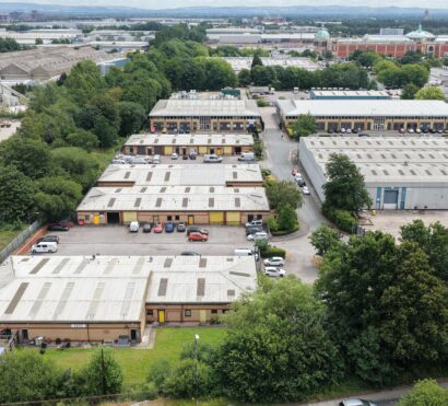photo of the Bridgewater Centre with Trafford Centre and canal